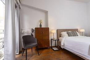 1-80 Collection Apt 101