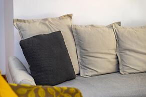 1-80 Collection Apt 101