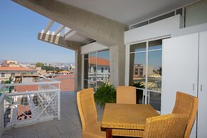 1-80 Collection Apt 301