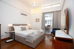 1-80 Collection Apt 301