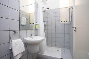 1-80 Collection Apt 301