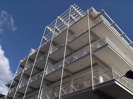 1-80 Collection Apt 301