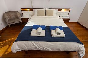 1-80 Collection Apt 202