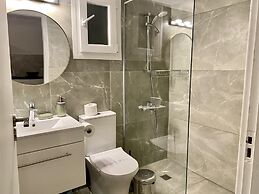 White Arches Sea View Apt No 2