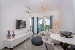 White Arches Sea View Apt No 2