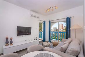 White Arches Sea View Apt No 2