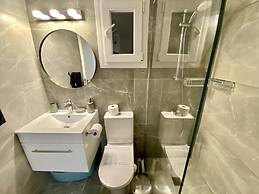 White Arches Sea View Apt No 2