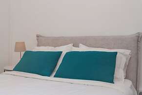 White Arches Sea View Apt No 2