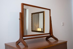 1-80 Collection 601 Penthouse