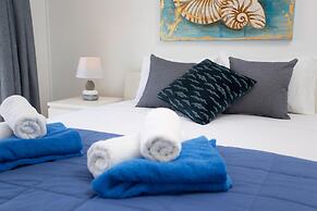 White Arches Sea View Apt No 1