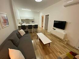 Seabreeze City Center Flat No 4