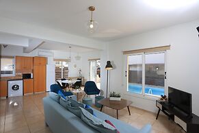 Seabreeze Villa No 4