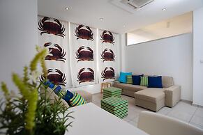 Athenaeum Beach Studio