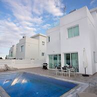 Villa Ioli Green Bay