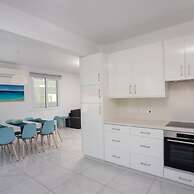 Villa Ioli Green Bay