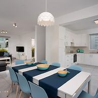 Villa Ioli Green Bay