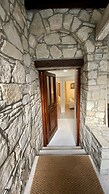 Leonys House in Dhoros
