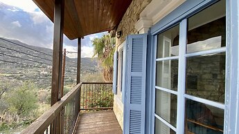 Leonys House in Dhoros