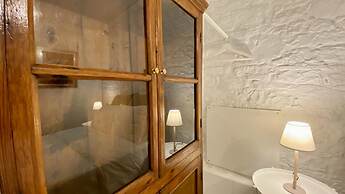 Leonys House in Dhoros