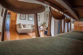 Lania Royal Oak House