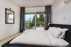 Bay View Gardens Apt 3