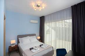 Bay View Gardens Apt 1