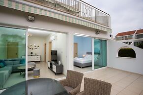 Bay View Gardens Apt 1