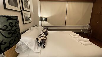 Hallmark Beach Apartment