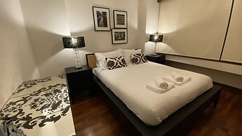 Hallmark Beach Apartment