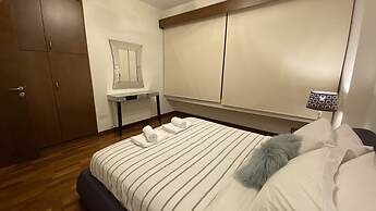 Hallmark Beach Apartment