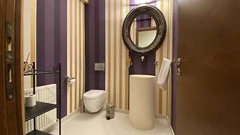 Hallmark Beach Apartment