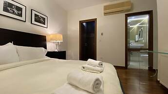 Hallmark Beach Apartment