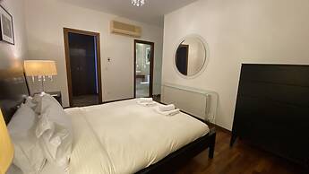 Hallmark Beach Apartment