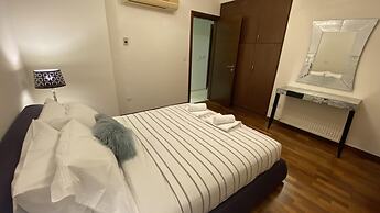 Hallmark Beach Apartment