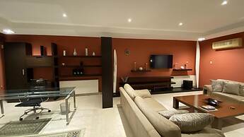 Hallmark Beach Apartment