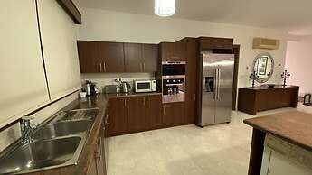 Hallmark Beach Apartment