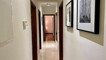 Hallmark Beach Apartment