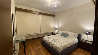 Hallmark Beach Apartment