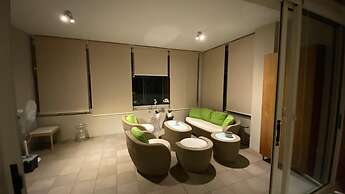 Hallmark Beach Apartment