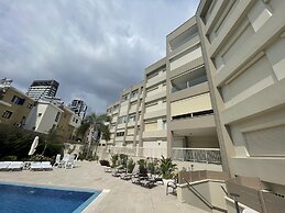 Hallmark Beach Apartment