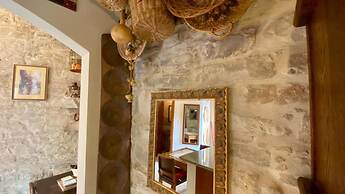 Juliet Suite Studio in Dhoros