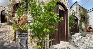 Juliet Suite Studio in Dhoros