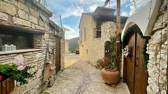 Juliet Suite Studio in Dhoros