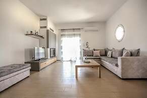 Meteora 's Secret Garden House 1