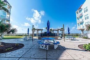 A Beachside Retreat 2 bed 2 Bath w Washer and Dryer