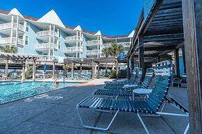 A Beachside Retreat 2 bed 2 Bath w Washer and Dryer