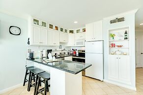 Beautiful Blue Heron Sleeps 6 Great Views