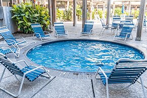 Beautiful Blue Heron Sleeps 6 Great Views