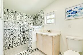 Cute Beach Bungalow Walk to the Beach