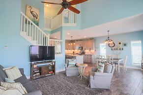 Great bay Views and a Pool in Isla Del Sol